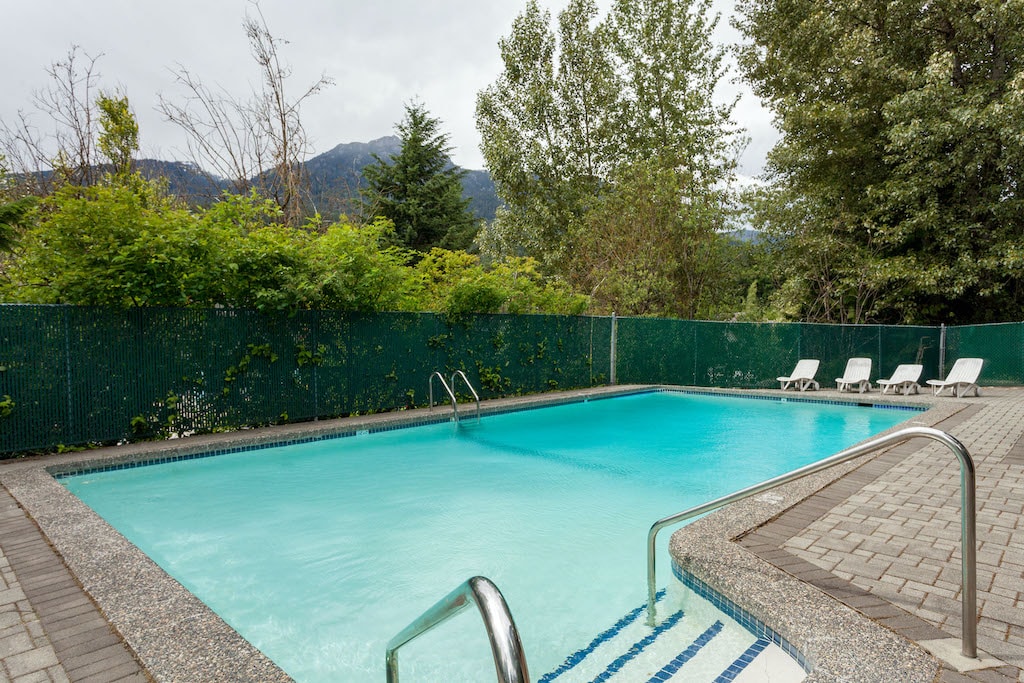 swimming pool vacation property