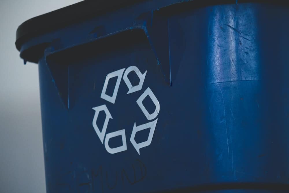 Blue recicling bin.